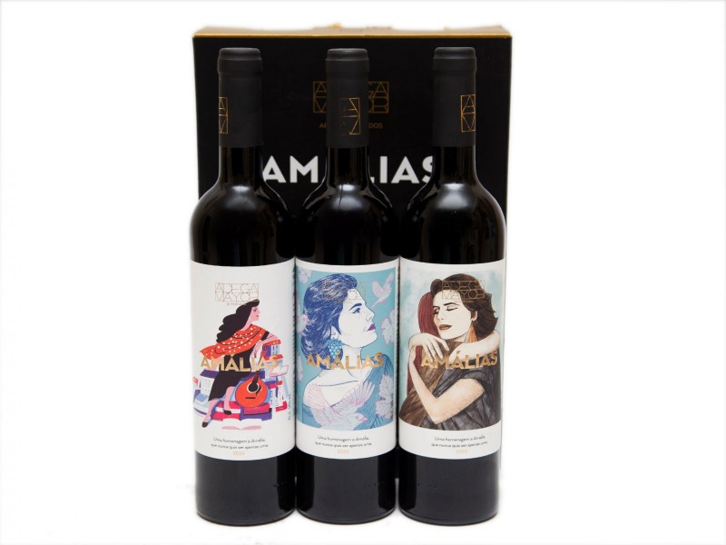 TRÊS GARRAFAS DE VINHO TINTO DE MESA DO ALENTEJO