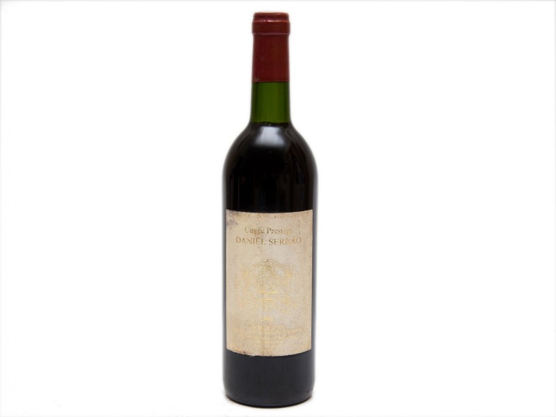 GARRAFA DE VINHO TINTO DE MESA FRANCÊS DA REGIÃO DE BORDÉUS