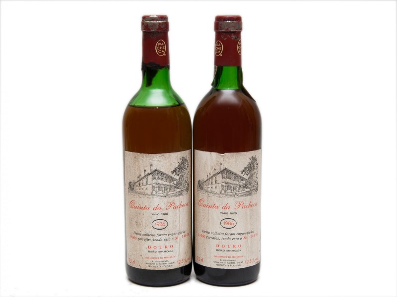 DUAS GARRAFAS DE VINHO TINTO DE MESA DO DOURO