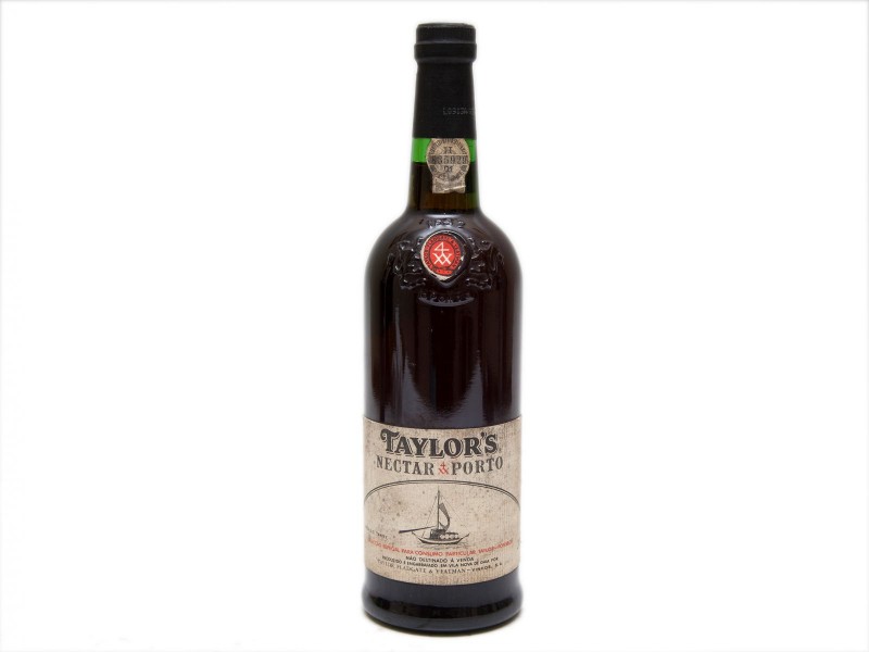GARRAFA DE VINHO DO PORTO