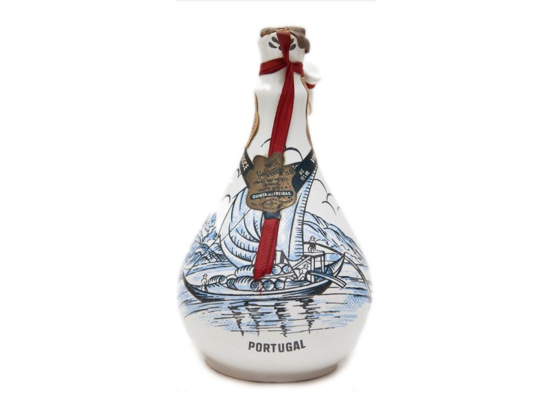 GARRAFA DE VINHO DO PORTO