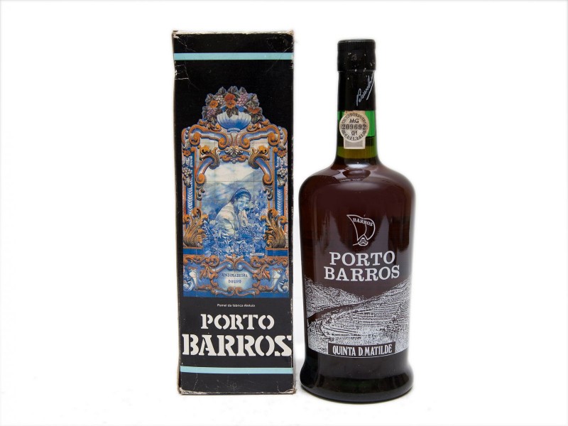 GARRAFA DE VINHO DO PORTO