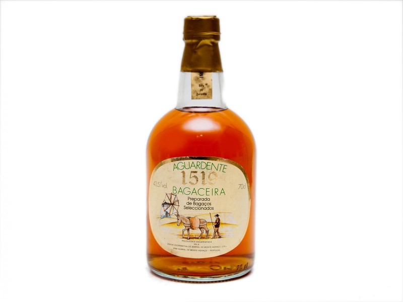GARRAFA DE AGUARDENTE BAGACEIRA