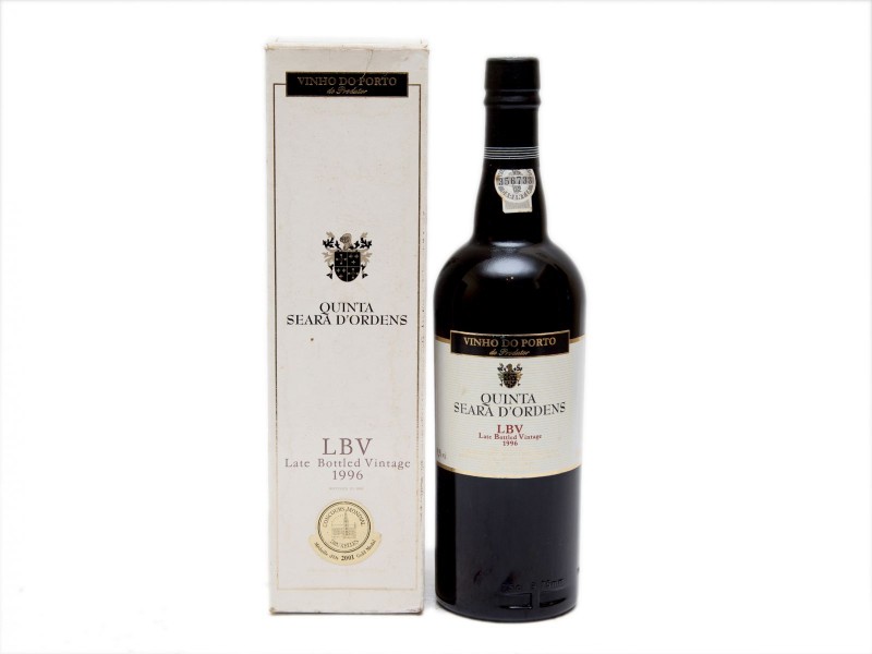 GARRAFA DE VINHO DO PORTO