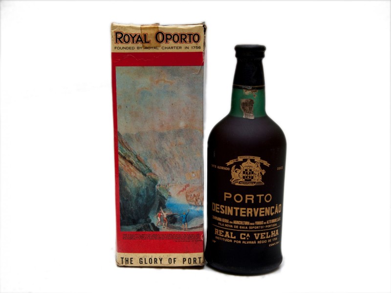 GARRAFA DE VINHO DO PORTO