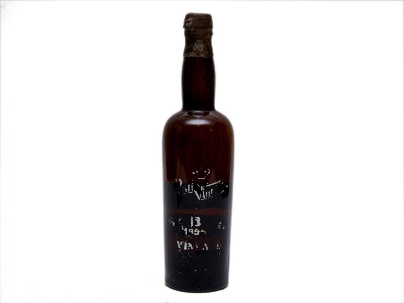 INVULGAR GARRAFA DE VINHO DO PORTO