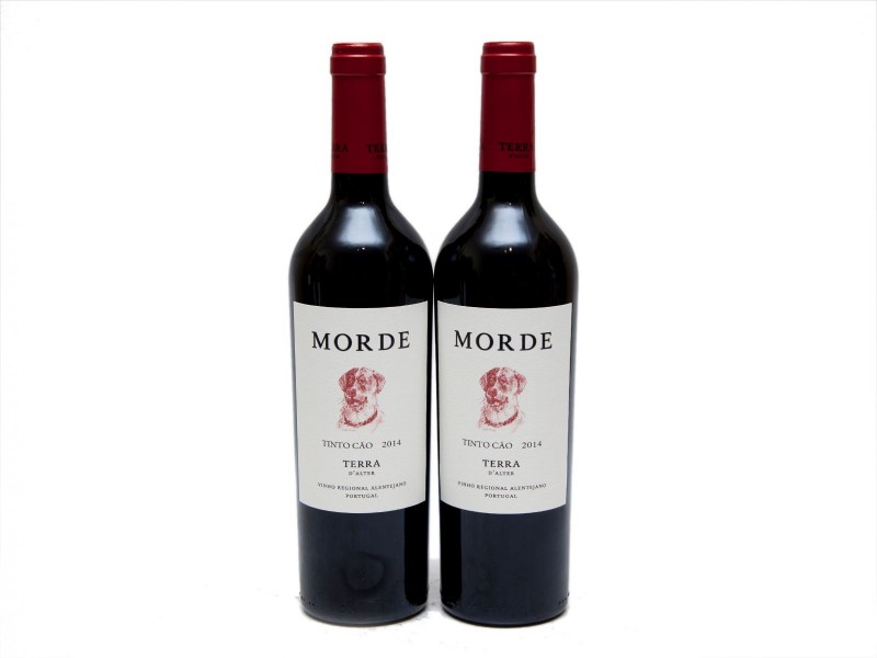 DUAS GARRAFAS DE VINHO TINTO DE MESA DO ALENTEJO