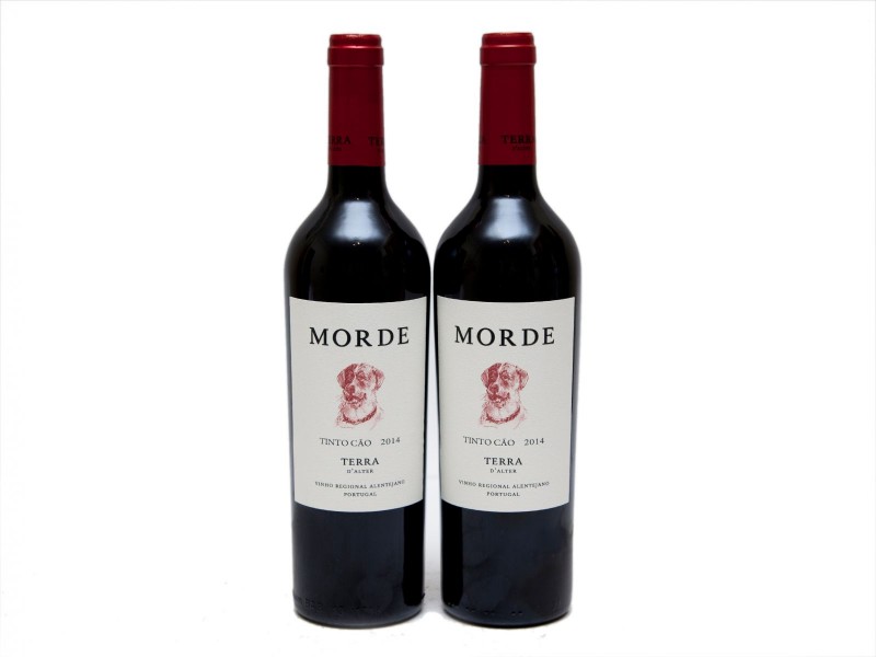 DUAS GARRAFAS DE VINHO TINTO DE MESA DO ALENTEJO