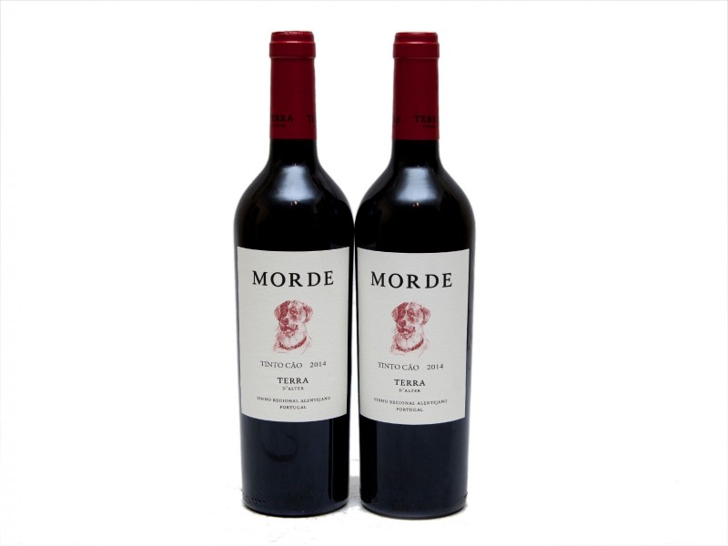 DUAS GARRAFAS DE VINHO TINTO DE MESA DO ALENTEJO