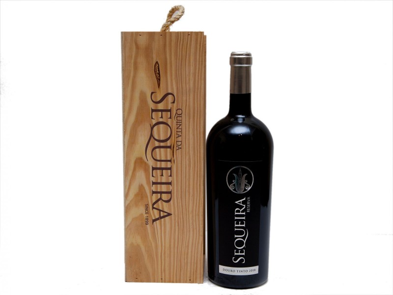 GARRAFA MAGNUM DE VINHO TINTO DE MESA DO DOURO