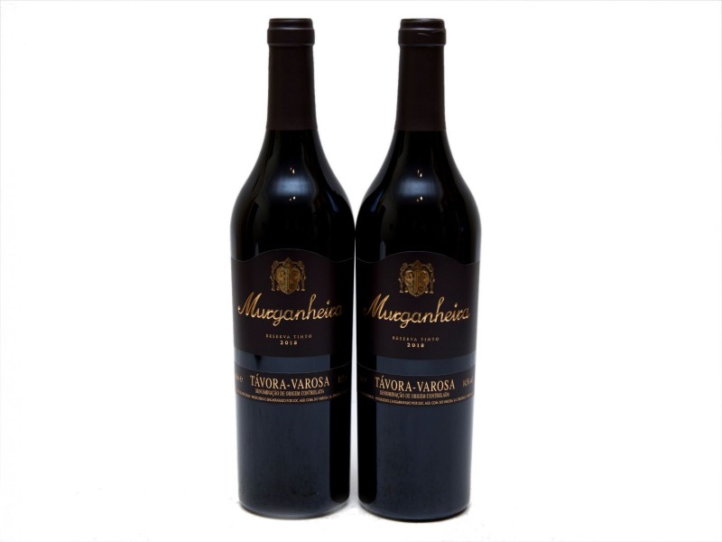 DUAS GARRAFAS DE VINHO TINTO DE MESA DA REGIÃO DE TÁVORA VAROSA