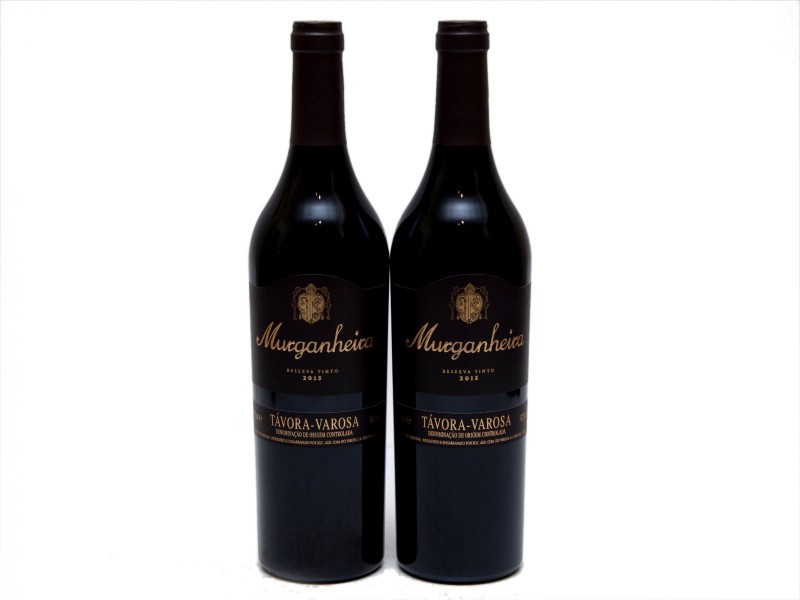 DUAS GARRAFAS DE VINHO TINTO DE MESA DA REGIÃO DE TÁVORA VAROSA