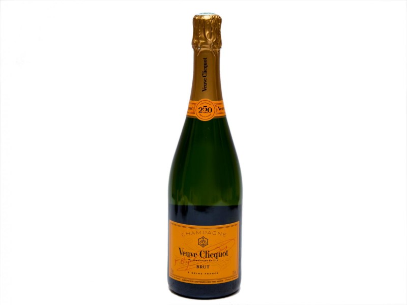 GARRAFA DE CHAMPAGNE FRANCÊS “VEUVE CLICQUOT”