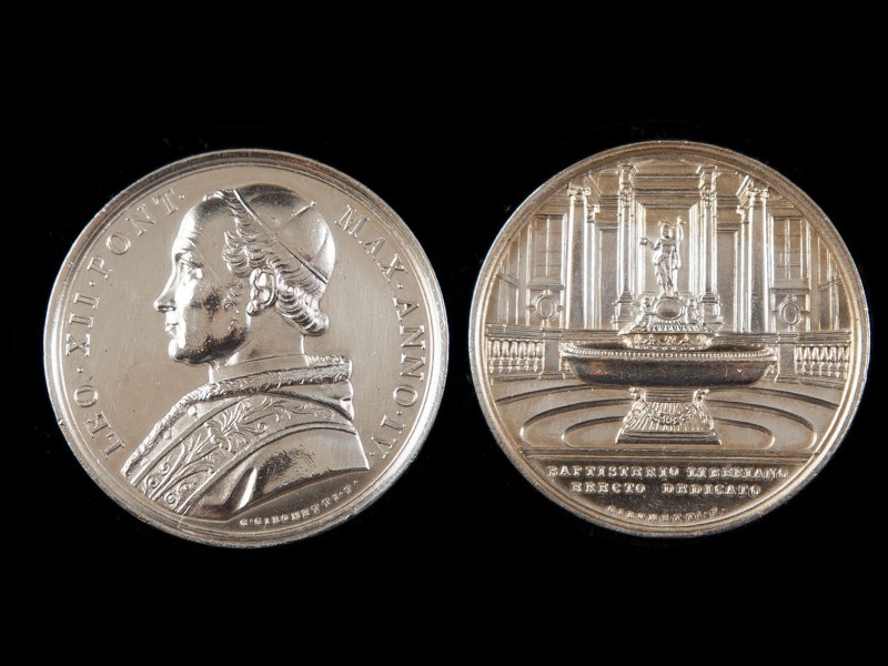 MEDALHA EM PRATA DO PAPA LEÃO XII (SÉC. XIX)