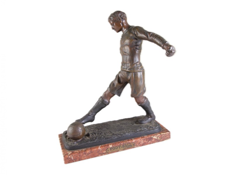 JOGADOR DE FUTEBOL