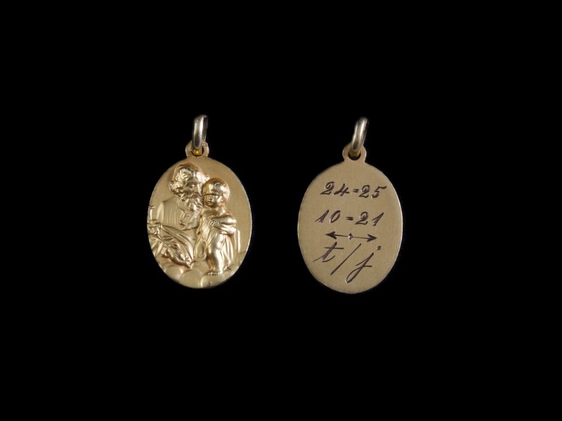 MEDALHA RELIGIOSA