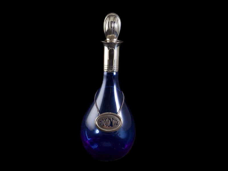 DECANTER COM MONTURE EM PRATA