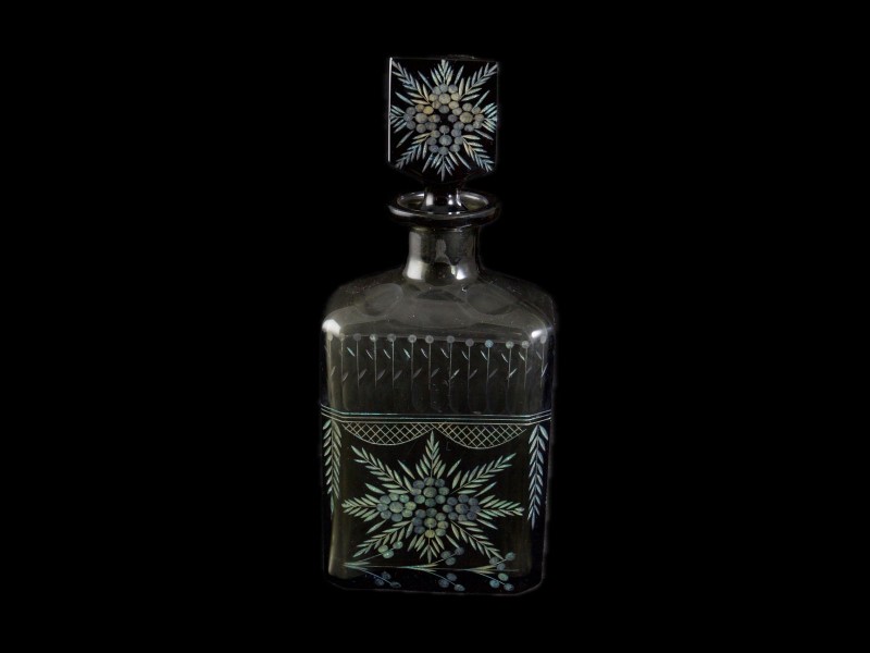 DECANTER