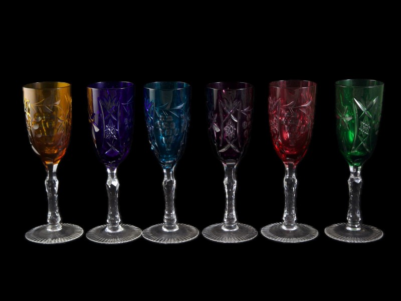 SEIS FLUTES DE CHAMPAGNE