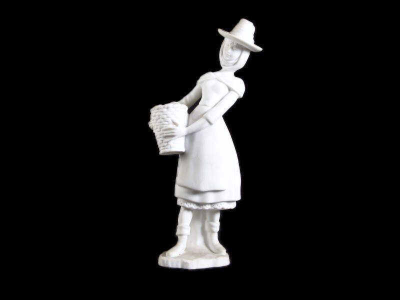 TRAJES REGIONAIS “MULHER DO ALGARVE”