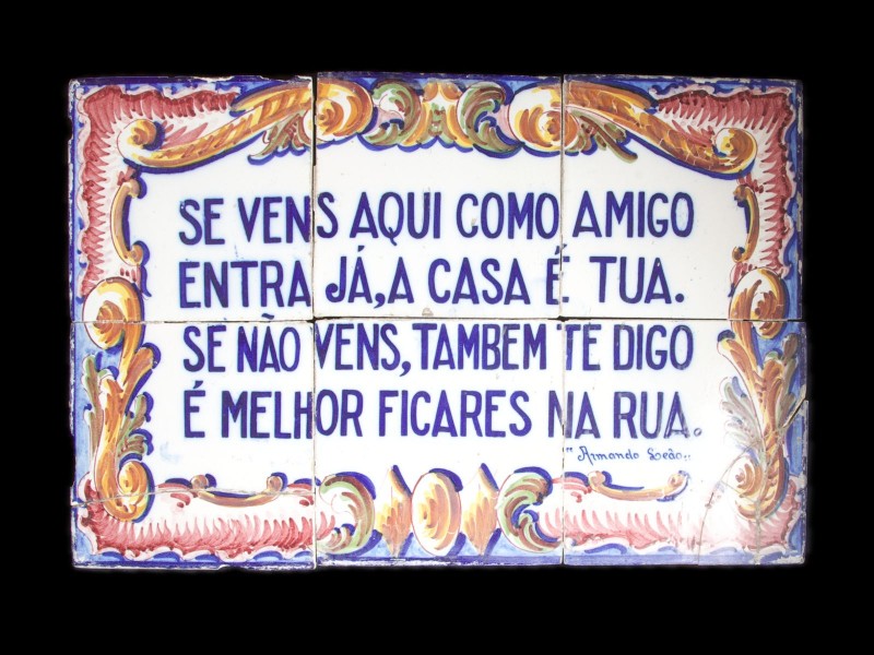 PAINEL COM SEIS AZULEJOS