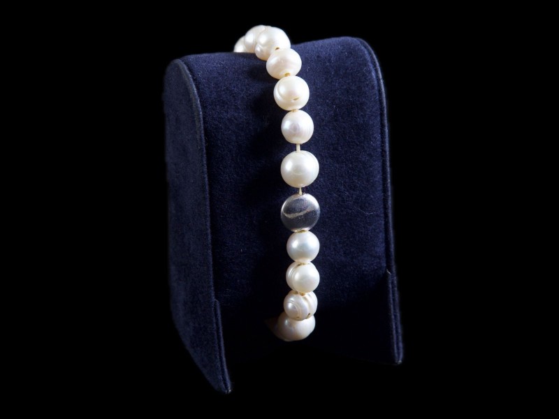 PULSEIRA DE SENHORA COM PÉROLAS BARROCAS
