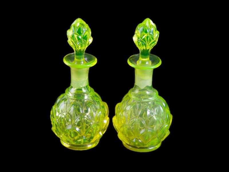 PAR DE FRASCOS DE PERFUME