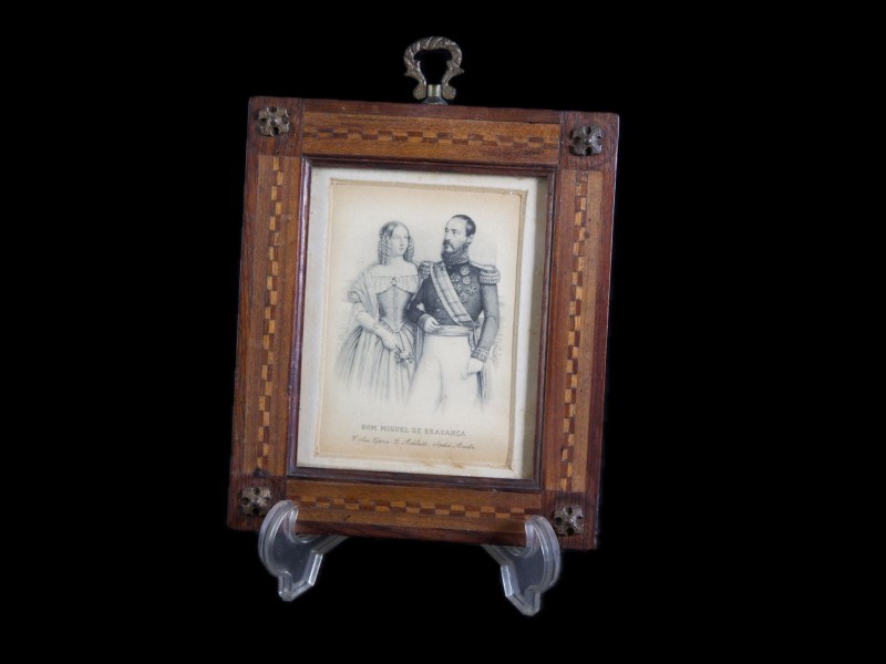 D. MIGUEL DE BRAGANÇA COM A SUA ESPOSA D. ADELAIDE, SOFIA, AMÉLIA