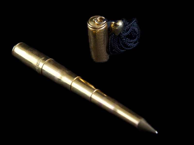 CANETA DE SENHORA