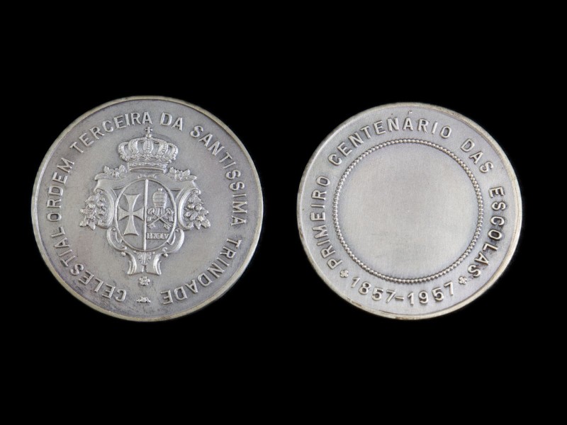 MEDALHA ALUSIVA À “CELESTIAL ORDEM TERCEIRA DA SANTISSIMA TRINDADE” ● PRATA